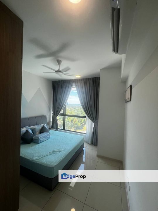 Fully furniture 2 room service apartment at m marcolink medini, Johor, 