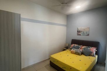 The M @ Medini Macrolink