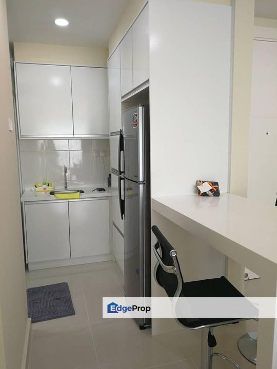 Fully furniture 2 room service apartment at medini signature, Johor, Nusajaya