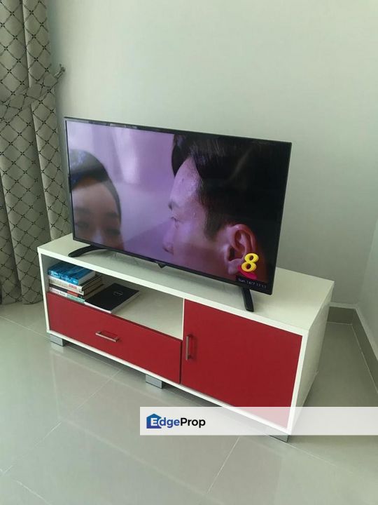 Full loan fully furniture 1 room service apartment at one medini, Johor, Nusajaya