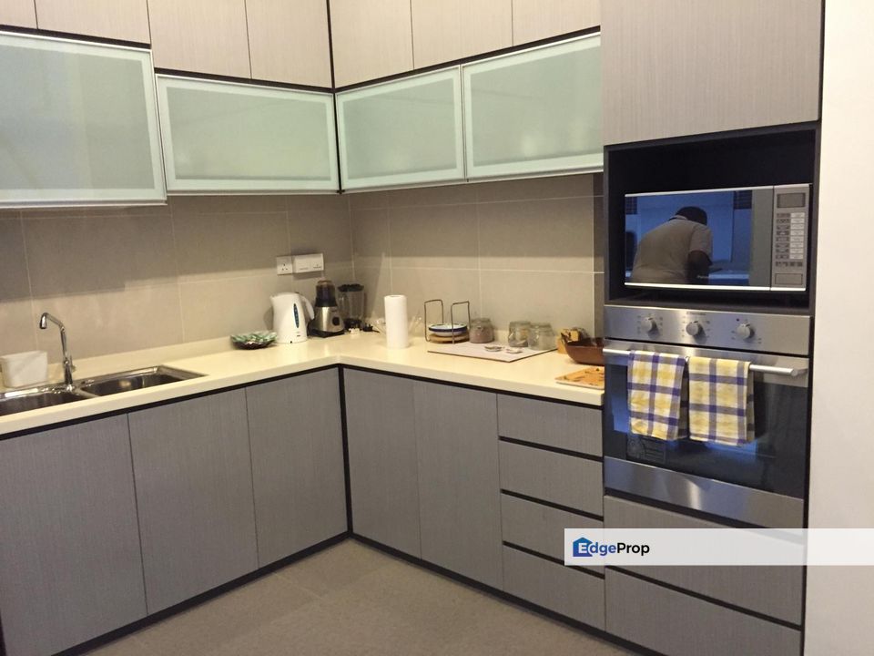 Freehold fully furniture double storey landed house renovated and guarded at east ledang, Johor, East Ledang