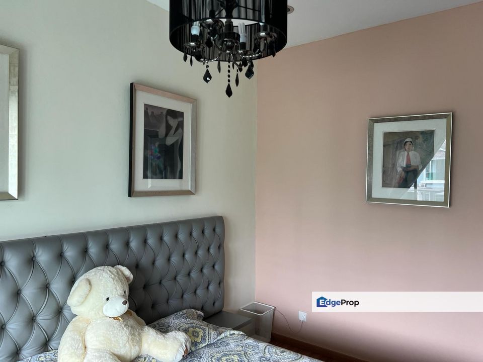 Freehold fully furniture double storey landed house renovated and guarded at east ledang, Johor, East Ledang