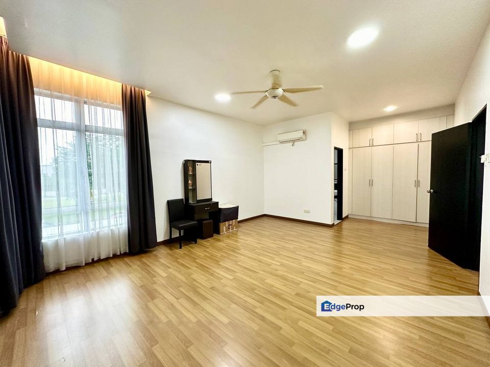 Freehold double storey landed house renovated unblock view at bestari height iskandar puteri, Johor, Johor Bahru