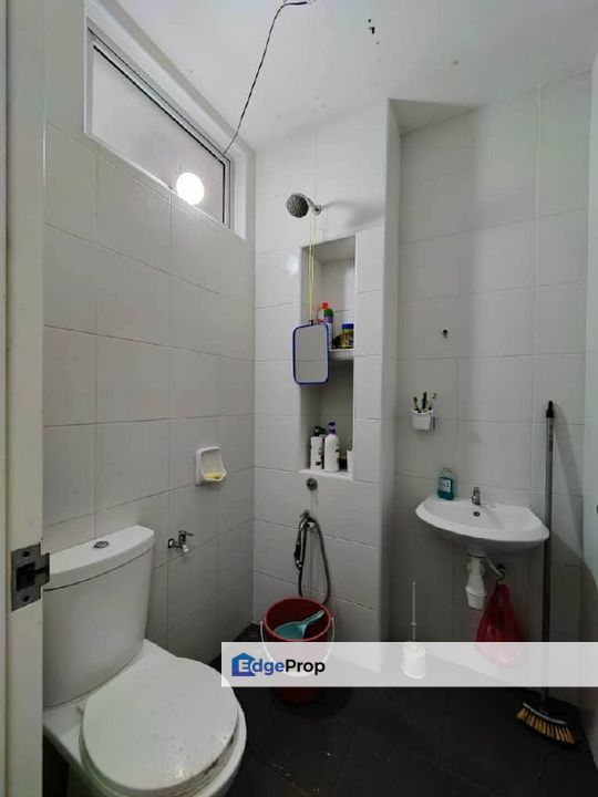 Freehold full loan 4 room landed house guarded and renovated at setia eco village gelang patah, Johor, Gelang Patah