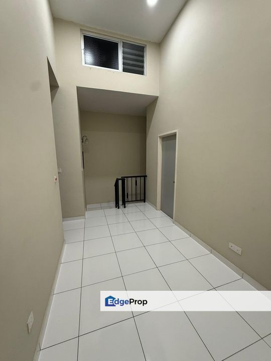Freehold double storey landed house renovated and guarded at setia eco village gelang patah, Johor, Gelang Patah