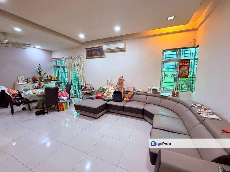 Freehold double storey semi d renovated and fully extended guarded at nusa duta iskandar puteri, Johor, Johor Bahru