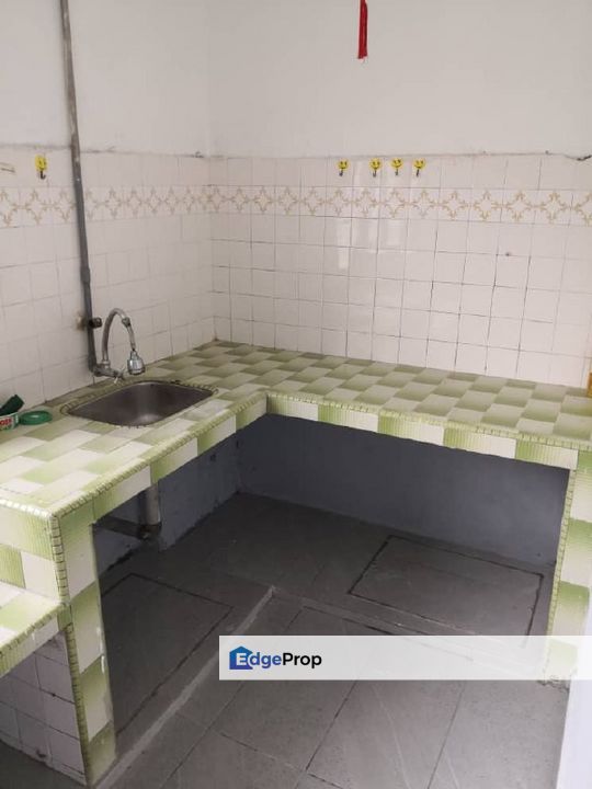 Freehold single storey landed house at taman aminah skudai, Johor, Skudai