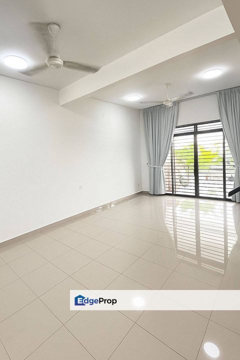 Freehold double storey landed house guarded at aspira parkhome gerbang nusajaya, Johor, Gelang Patah