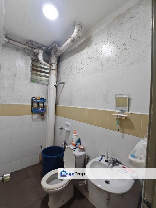 Full loan 3 room service apartment at kipark tampoi skudai, Johor, Tampoi