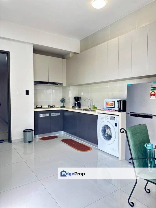 Fully furniture 3 room service apartment seaview at kings bay country garden danga bay, Johor, Johor Bahru