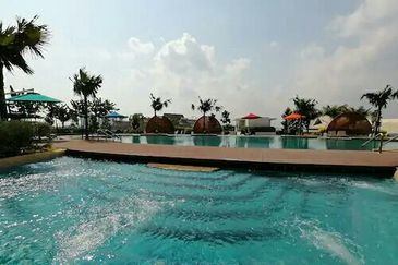 Almas Suites @ Puteri Harbour