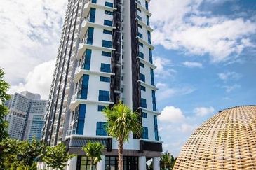 Almas Suites @ Puteri Harbour