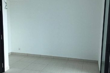 Almas Suites @ Puteri Harbour