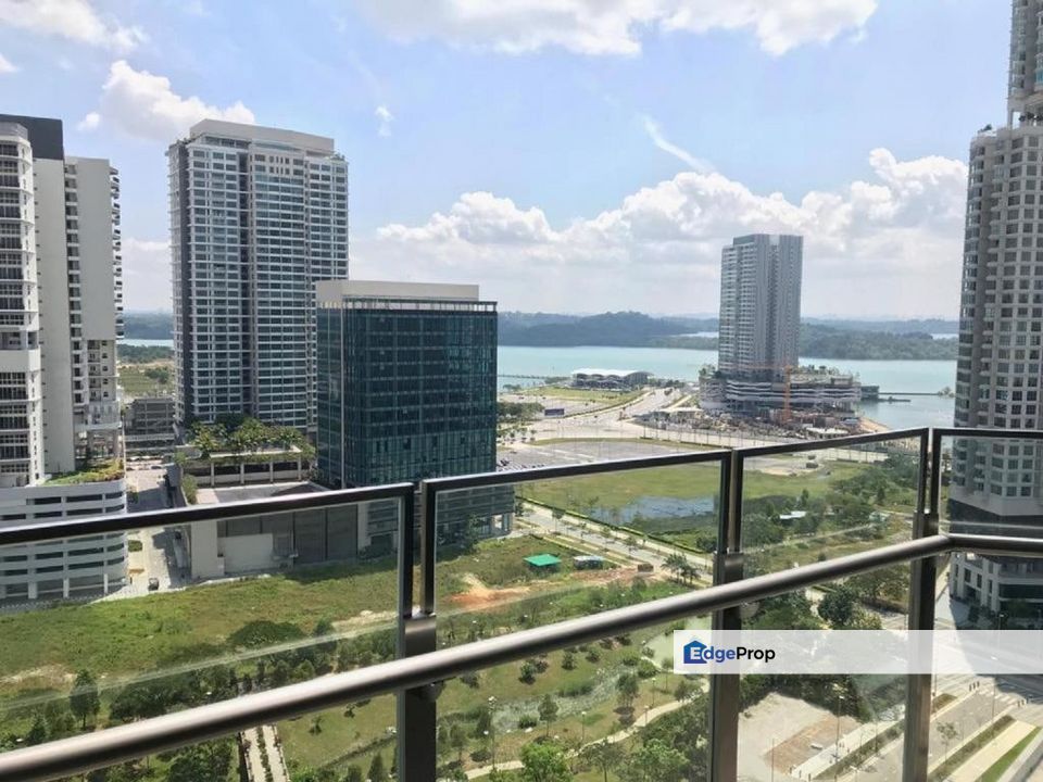 Freehold studio unit seaview at almas suites puteri harbour foreigner eligible , Johor, 