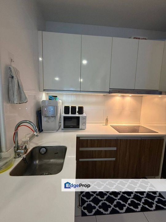 Freehold 2 room service apartment renovated at sky 88 johor bahru, Johor, Johor Bahru