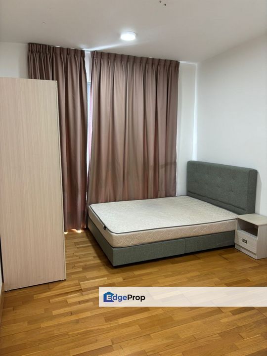 Freehold 4 room service apartment fully furniture seaview at teega residence puteri harbour, Johor, Kota Iskandar