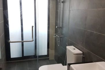 Almas Suites @ Puteri Harbour