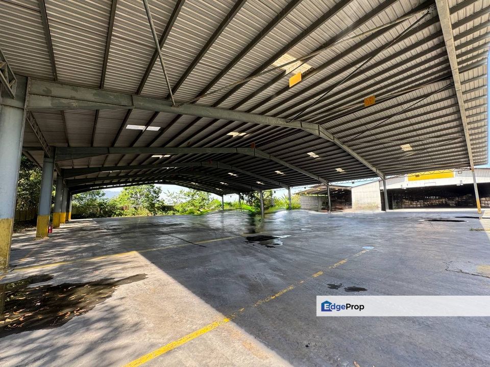 Big land area 5 acres detached warehouse at kulai , Johor, Kulai