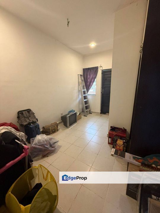 Freehold double  storey landed house renovated and guarded at taman nusa indah iskandar puteri, Johor, Nusajaya