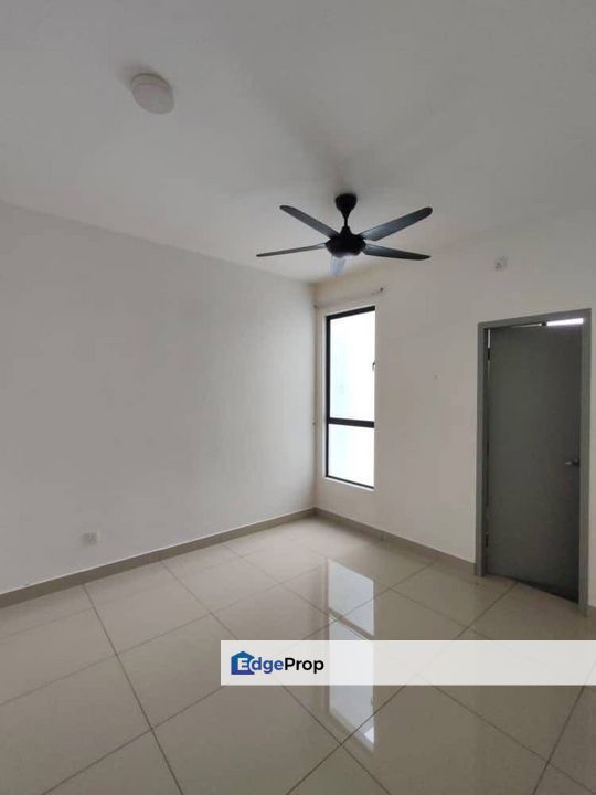 Freehold double storey landed house renovated and guarded at the crystal indahpura kulai, Johor, Kulai