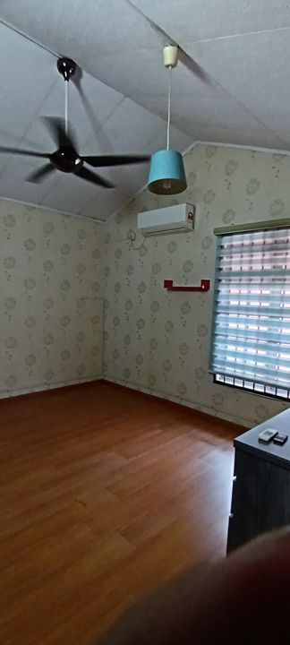 Freehold single storey landed house renovated end lot at bandar uda utama skudai, Johor, Skudai