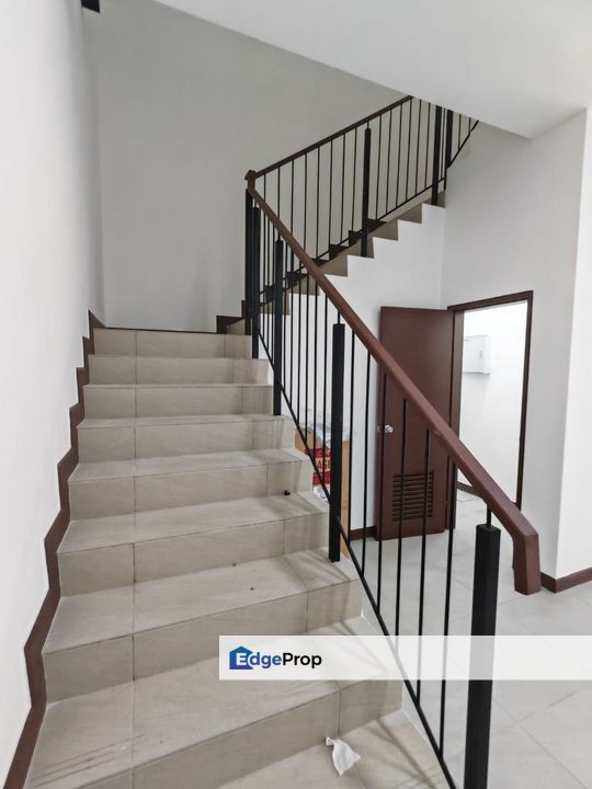 Freehold new double storey landed house at aurora sentral iskandar puteri johor, Johor, 