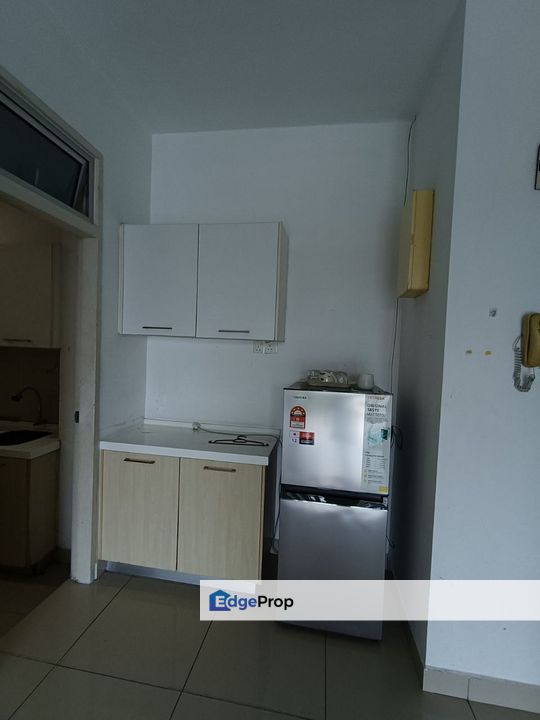 Freehold full loan 3 room service apartment at nusa duta iskandar puteri, Johor, Johor Bahru