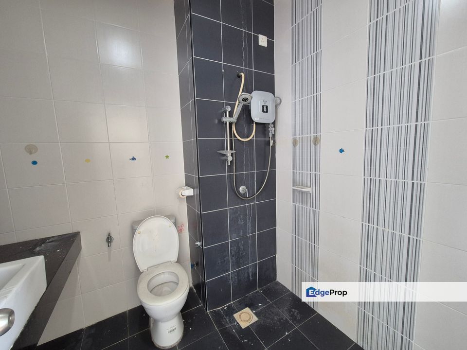 Freehold corner lot 3 room service apartment at horizon residence bukit indah iskandar puteri, Johor, Bukit Indah