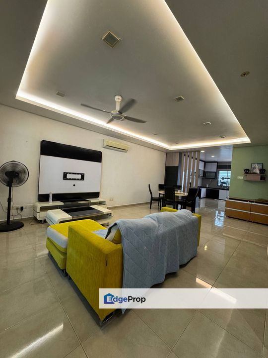 Fully furniture double storey landed house renovated and guarded at taman nusa sentral iskandar puteri, Johor, 