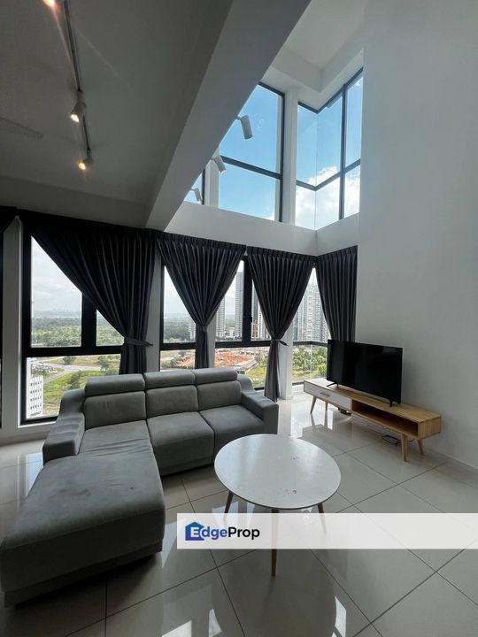 Fully furniture double storey duplex renovated at elysia park residence medini, Johor, Nusajaya