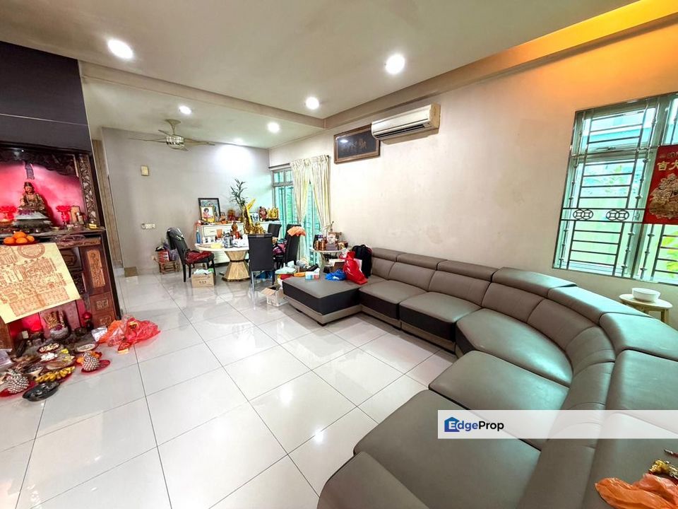 Freehold double storey semi d renovated and guarded at taman nusa duta iskandar puteri, Johor, Johor Bahru