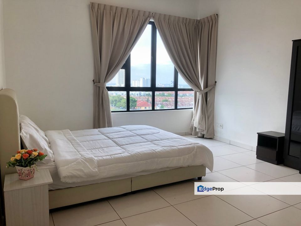 Freehold 3 room service apartment at sky view bukit indah iskandar puteri, Johor, Bukit Indah
