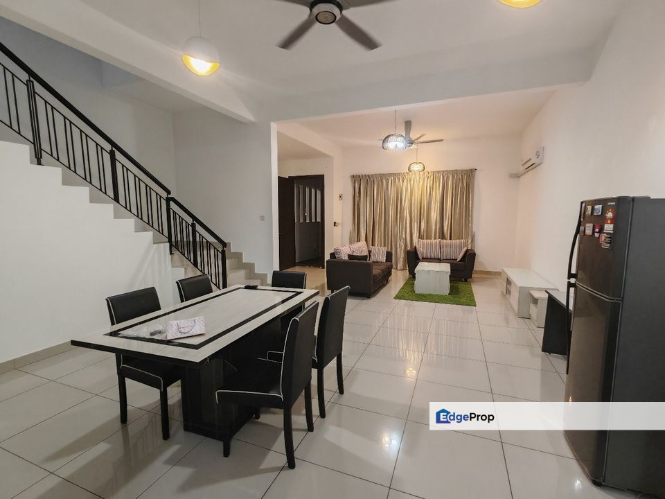Fully furniture double storey landed guarded and renovated at the green horizon hill iskandar puteri, Johor, 