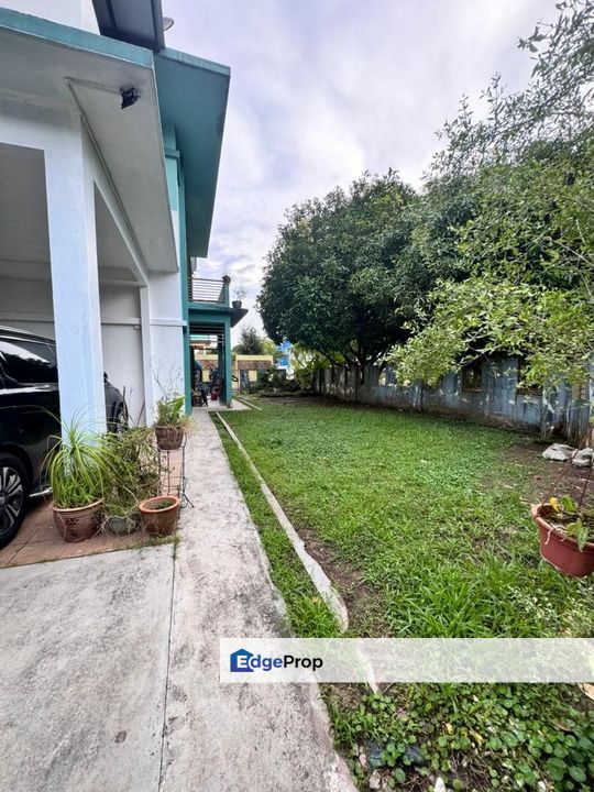 Freehold double storey corner lot guarded at taman nusa sentral iskandar puteri, Johor, 
