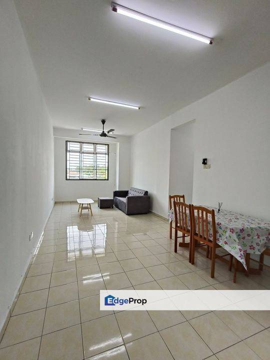 Fully furniture 3 room apartment for rent in indah court bukit indah , Johor, Bukit Indah