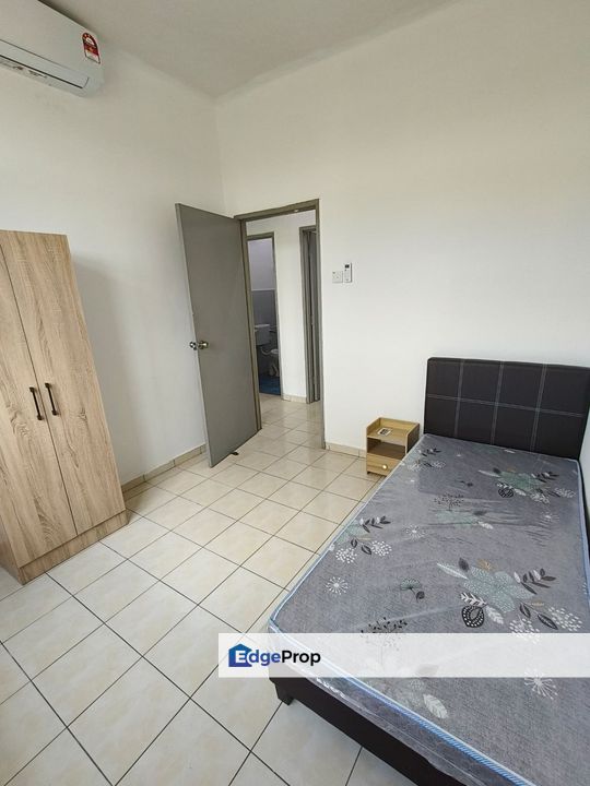 Fully furniture 3 room apartment for rent in indah court bukit indah , Johor, Bukit Indah