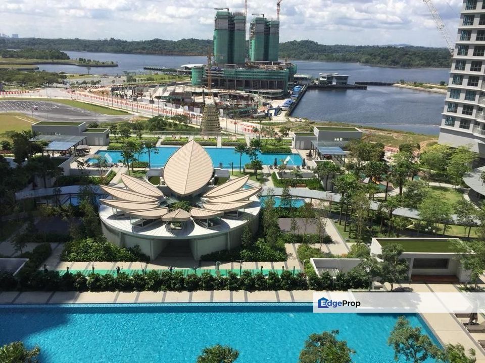 Freehold 1 room service apartment at teega suites puteri harbour johor, Johor, 