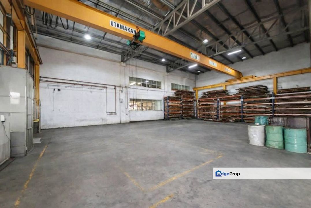 Freehold medium industry semi detached factory for sales in senai seelong, Johor, Senai