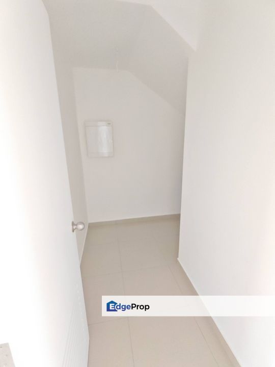 Freehold new double storey cluster house at the commune eco botanic iskandar puteri, Johor, Nusajaya