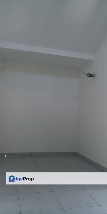 Partial furniture 2.5 storey superlink at the laeken eco botanic iskandar puteri johor, Johor, Nusajaya