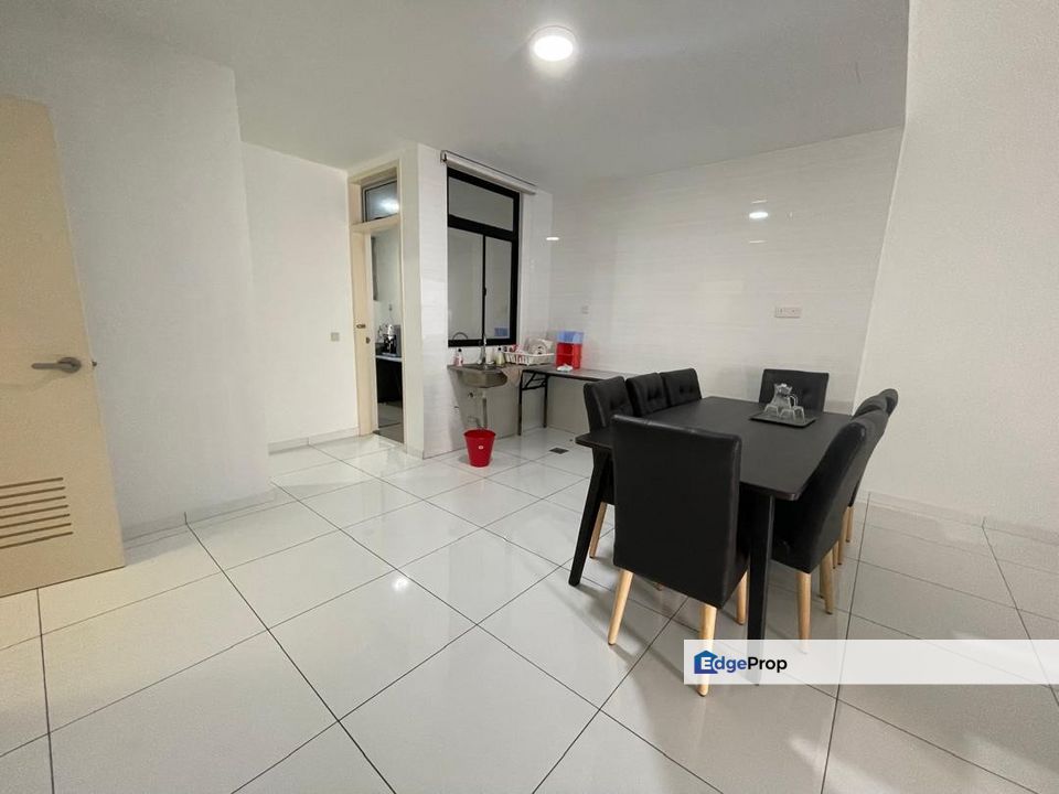 Fully furniture double storey landed house guarded at taman bukit indah iskandar puteri, Johor, Johor Bahru