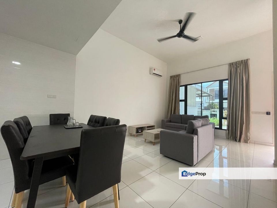 Fully furniture double storey landed house guarded at taman bukit indah iskandar puteri, Johor, Johor Bahru