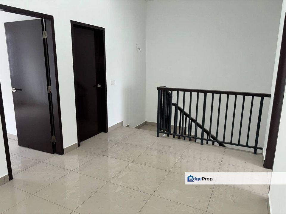 Freehold double storey landed house guarded at gerbang nusajaya iskandar puteri, Johor, Gelang Patah