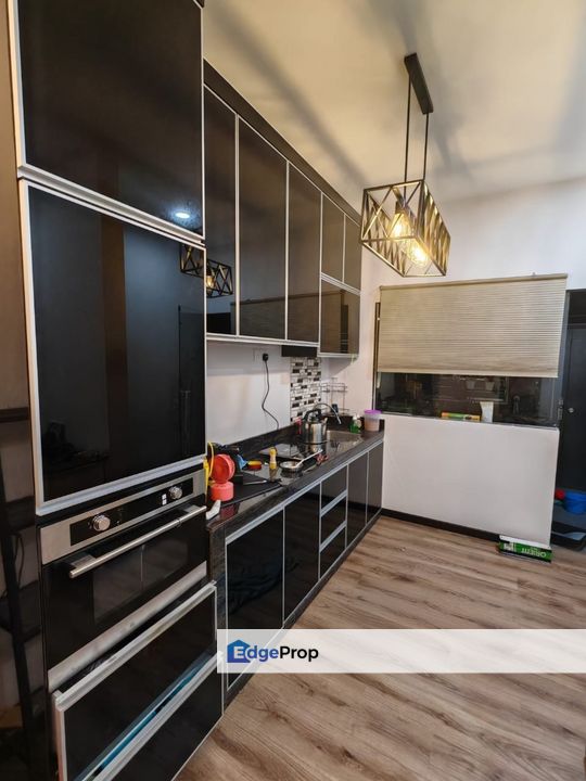 Partial furniture single storey landed house renovated at taman nusa bestari iskandar puteri, Johor, Johor Bahru