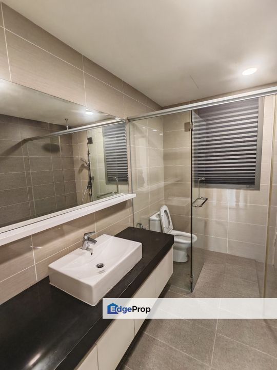 Partial furniture 3 room service apartment at iskandar residence medini, Johor, Nusajaya