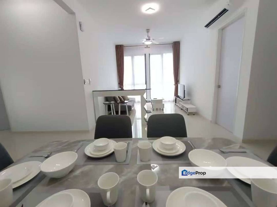Fully furniture 3 room service apartment at elysia park medini, Johor, Nusajaya