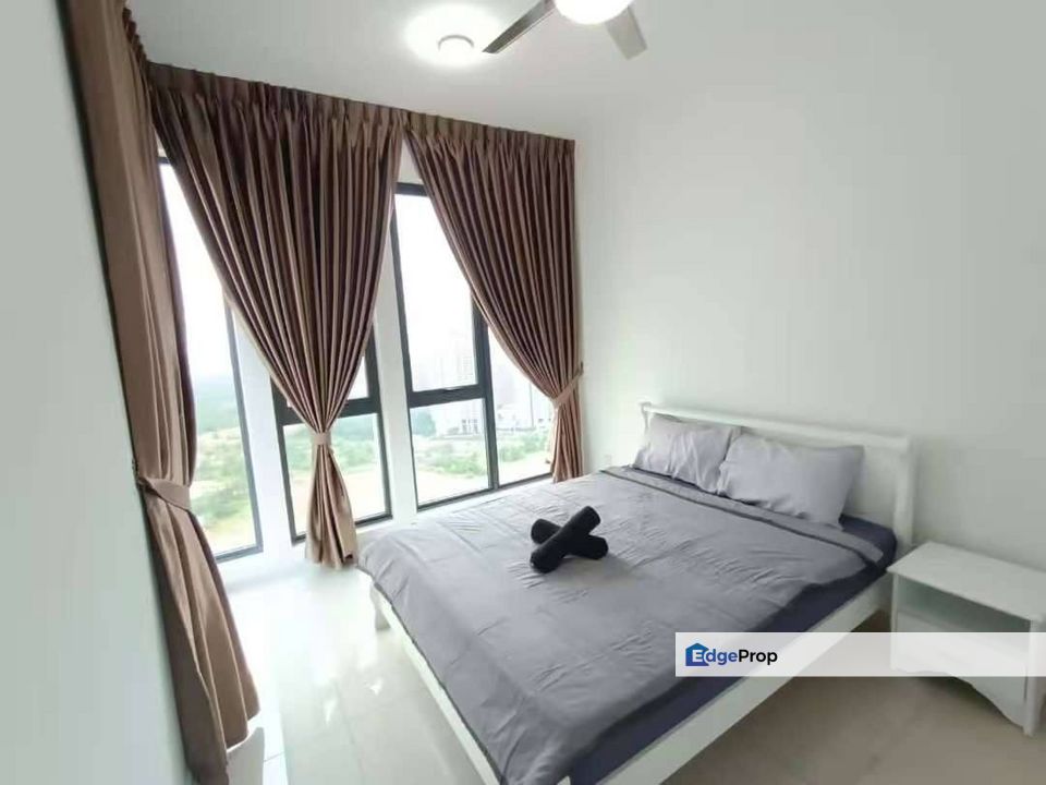 Fully furniture 3 room service apartment at elysia park medini, Johor, Nusajaya