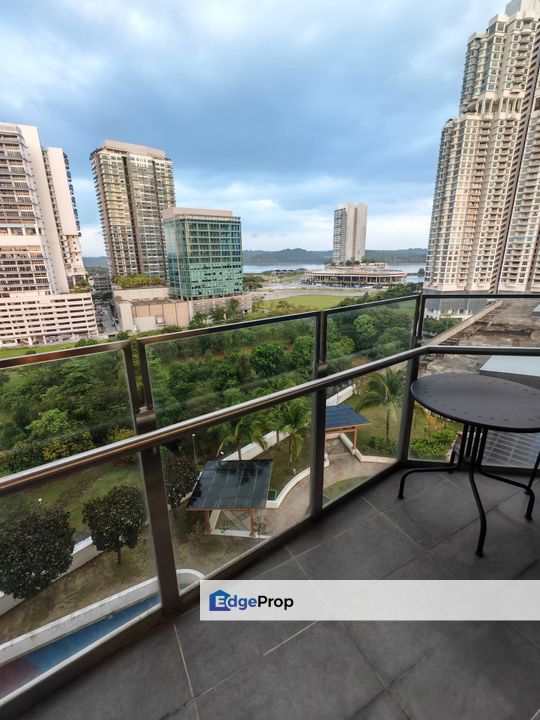 Full loan freehold studio unit fully furniture at almas suites puteri harbour iskandar puteri, Johor, 