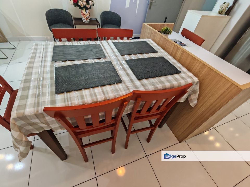 Fully furniture mid floor 3+1 room service apartment at the platino skudai, Johor, Johor Bahru