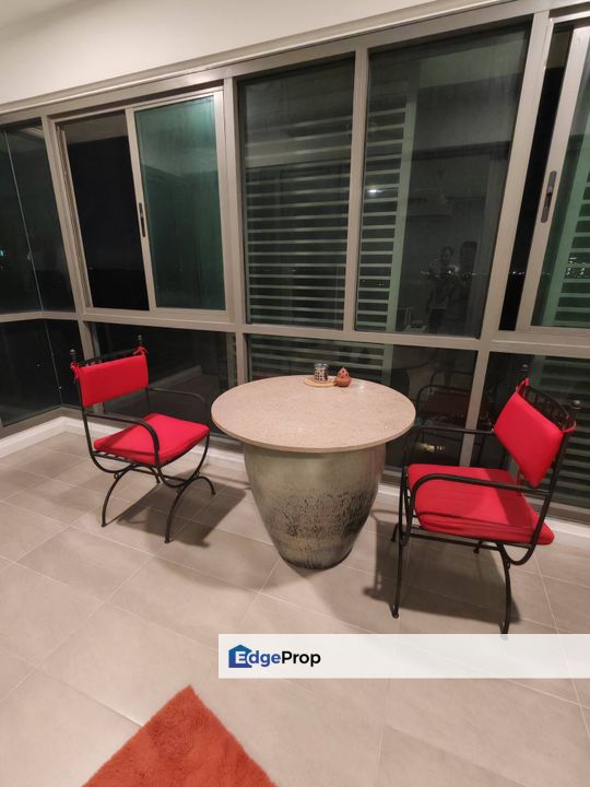 Fully furniture 3 room service apartment at iskandar residence medini, Johor, Nusajaya